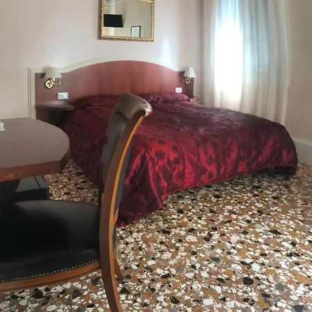 B&B A Le Boteghe Venedig Exteriör bild